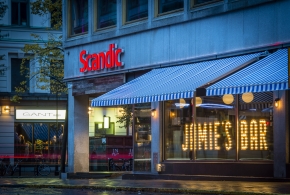 Dubbla signaler från branschen