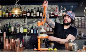 Värdskapet viktigast för Aron