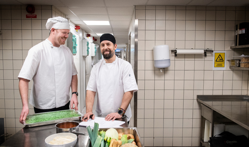 De löser kockbristen med EU-hjälp