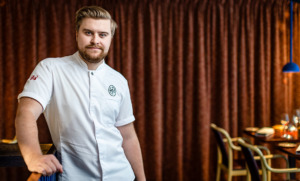 Tävlingskocken trivs med humant tempo