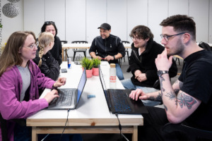 Så byggde de upp HRF-klubben