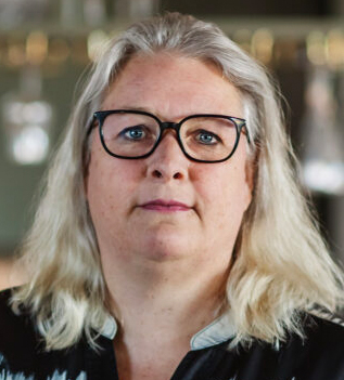 Peggy Nyholm.