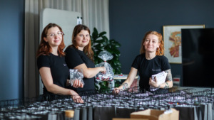 De ska ut och värva medlemmar