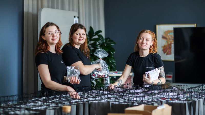 De ska ut och värva medlemmar