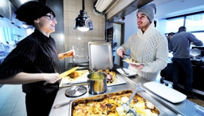 De fixar målen åt fotbollslaget